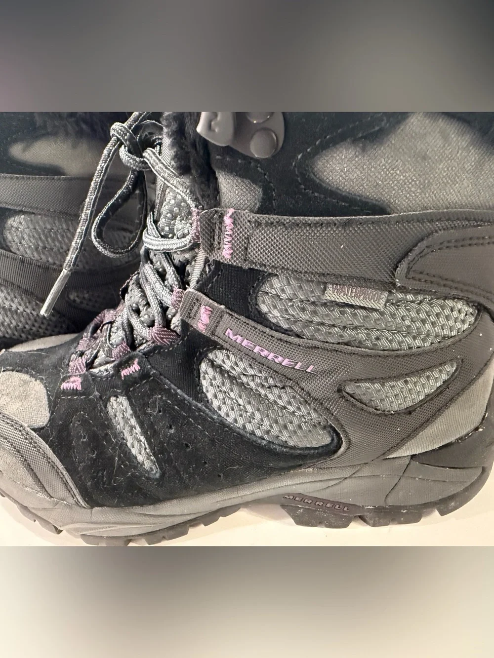 Merrell Damson Woman’s Black & Purple Waterproof Insulated Hiking Boots Sz 7.5